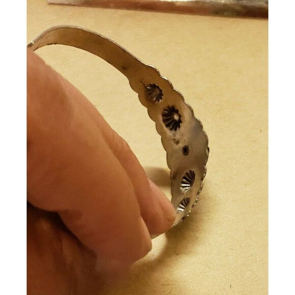 Bracelet, Vintage, Silver toned Metal, with Stone, engraved, starburst,G (J22) - Picture 3 of 5